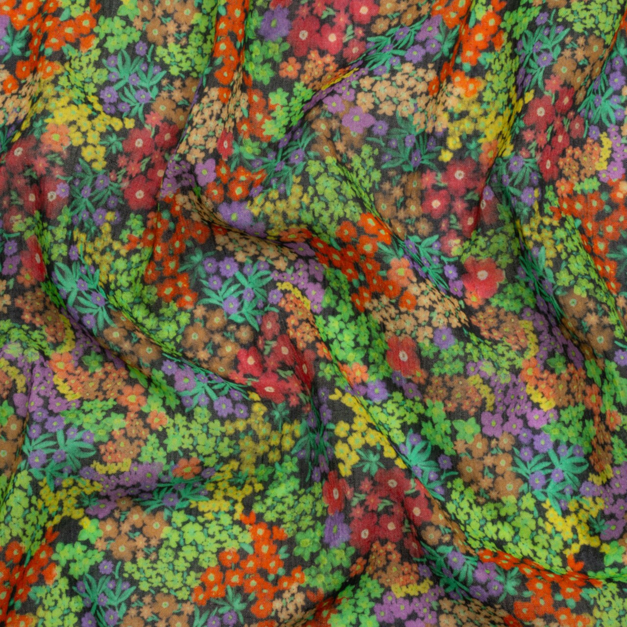 1 Yard Green and Red Crinkled Cotton Gauzy Woven Floral Fabric